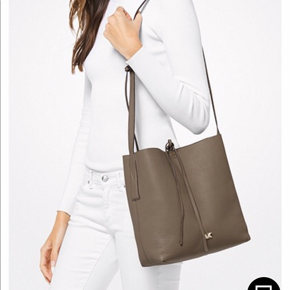 Michael Kors messenger bag